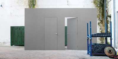Syntesis Line Battente - hinged door without jambs